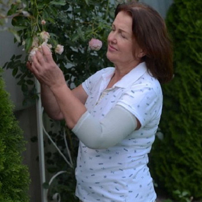 Бандаж на локтевой сустав Алком 3061