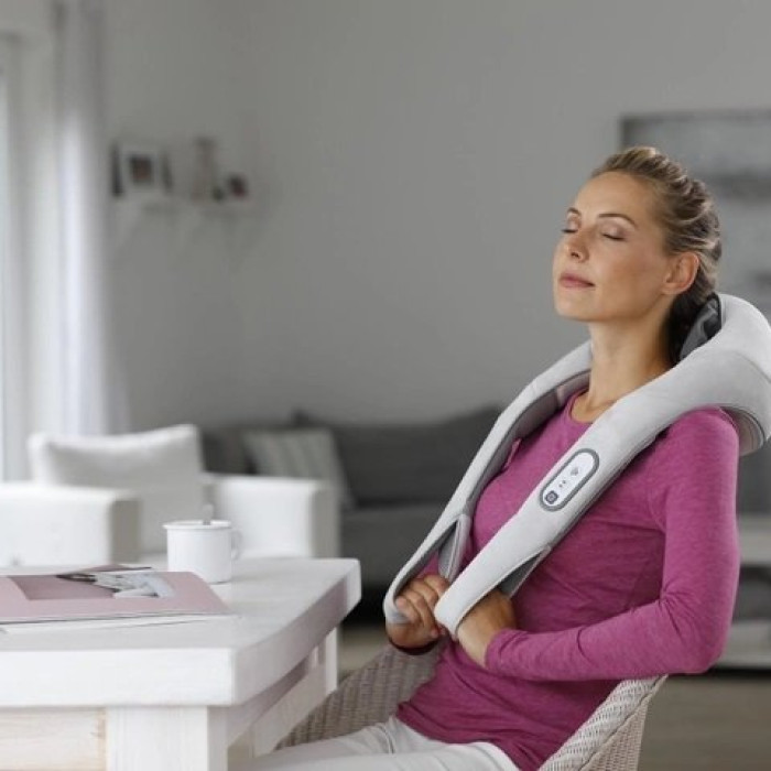 Масажер для шиї та плечей Medisana NM 860