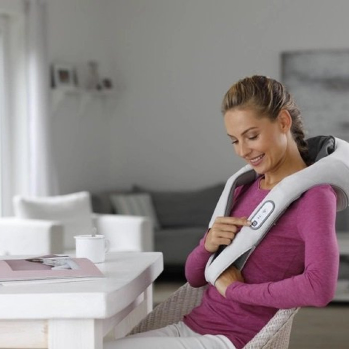 Масажер для шиї та плечей Medisana NM 860