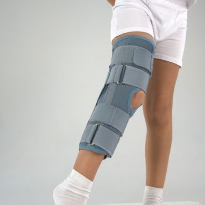 Бандаж (тутор) на коленный сустав детский Алком 3013 Kids