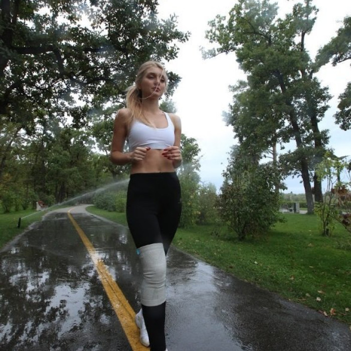 Бандаж на колінний суглоб Алком 3022