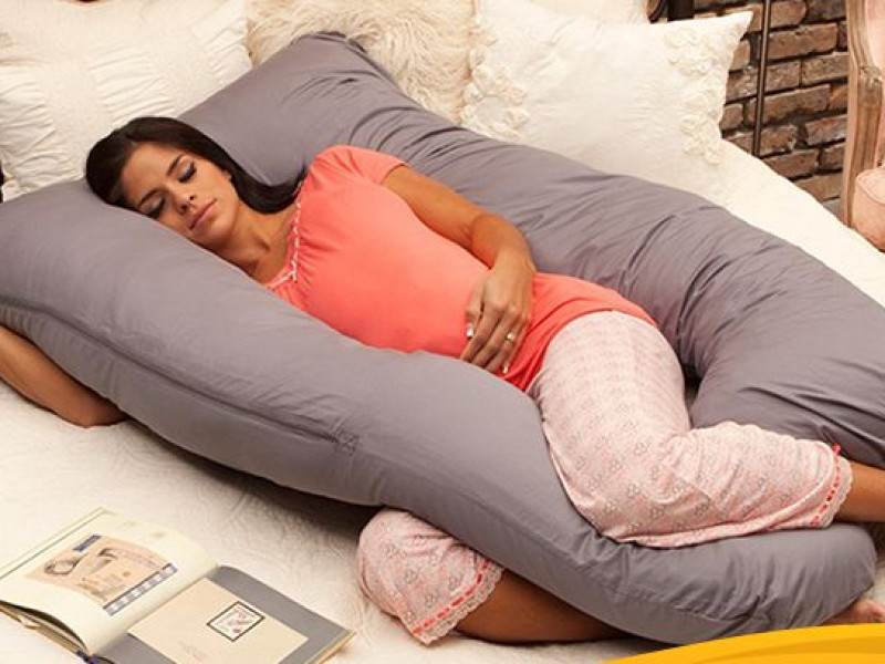 Що таке подушка для вагітних і чи потрібна вона?
