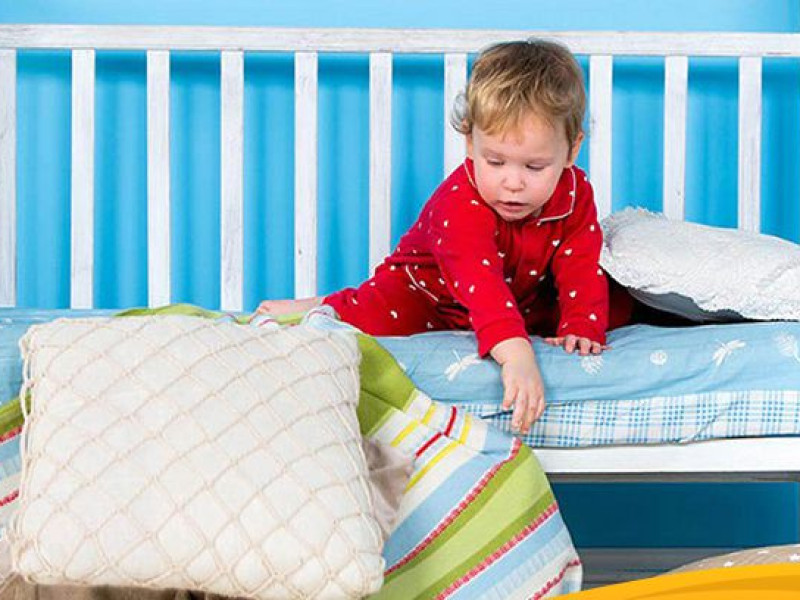 Навіщо дитині ортопедична подушка?