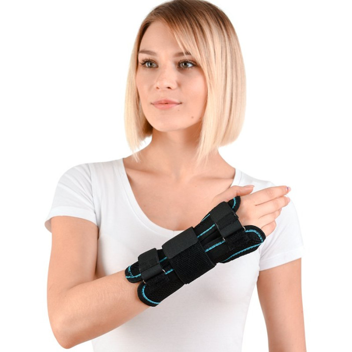 Бандаж (ортез) на лучезапястный сустав (короткий) Алком 3017