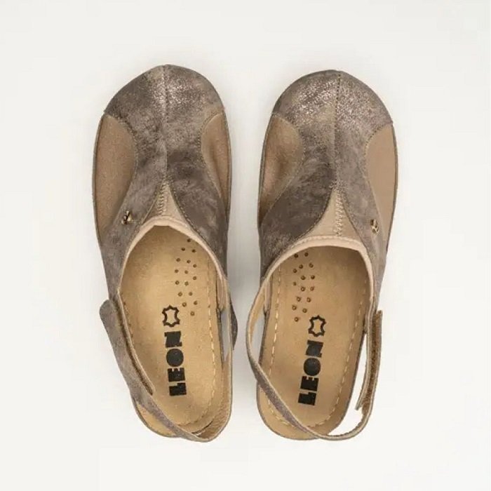 Сабо женские Leon 913 серый блеск