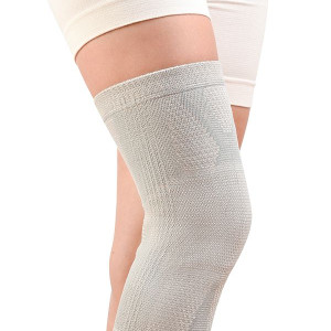 Бандаж на коленный сустав Алком 3022