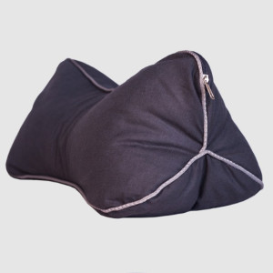 Подушка ортопедична для шиї "Кісточка" з гречихою 32 х 12 см Olvi 09707