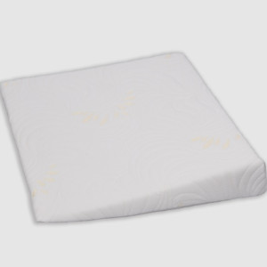 Подушка для новорожденных Olvi "Клин" J2304 02110