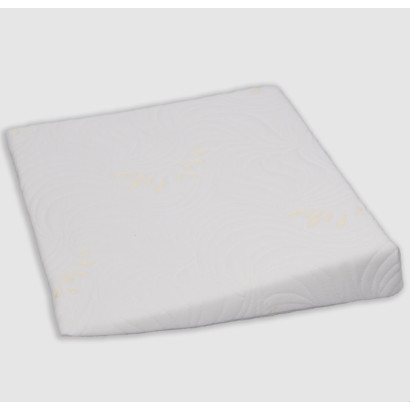 Подушка для новонароджених Olvi "Клин" J2304 02110