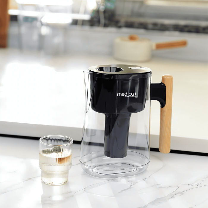 Фільтр-глечик для води 2,4 л MEDICA+